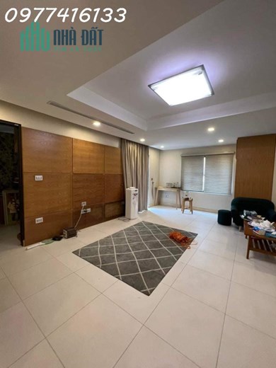 Siêu phẩm lô góc Cầu Giấy, 100m2 x 9 tầng, 3 thoáng phân lô, vỉa hè, kinh doanh văn phòng