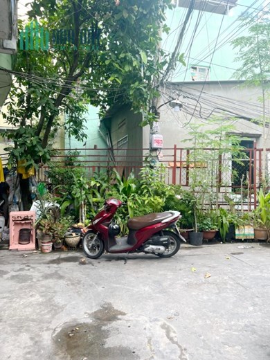 Nhà 3 tầng sổ hồng chung đường Lưu Hữu Phước P15Q8 - 2.5 Tỷ