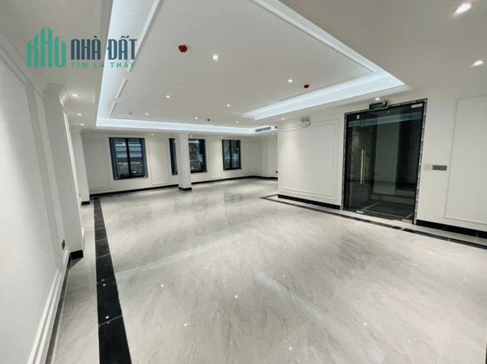 ⚜️ Bán Tòa Nhà Văn Phòng Phố Dương Khuê, Cầu Giấy, 95m2 8T, MT 9.5m, Chỉ 37.9 Tỷ ⚜️