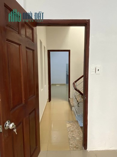 Sát MT Phan Huy Ích, 4x15m, 2 tầng BTCT, ở ngay chỉ 4.2 tỷ TL