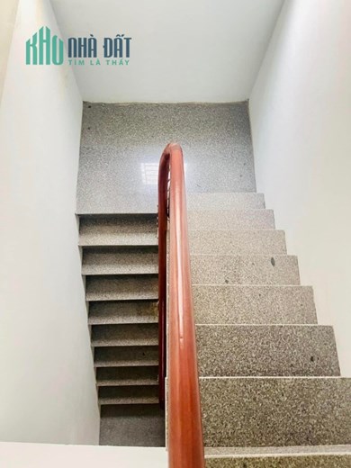 Bán nhà  Nguyễn Viết Xuân , Thanh Xuân ,   DT 45m x4 tầng , MT 4,8m , KD , Giá 6 tỷ  LH : 0989129838