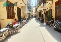 Bán nhà  Nguyễn Viết Xuân , Thanh Xuân ,   DT 45m x4 tầng , MT 4,8m , KD , Giá 6 tỷ  LH : 0989129838