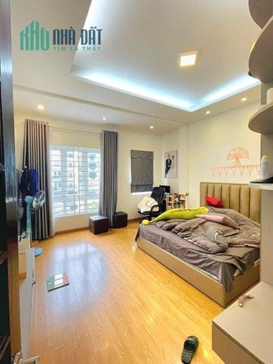 Ngân hàng siết, Bán gấp căn nhà gần ngã tư Nguyễn Trãi - Nguyễn Xiển 60m2 nhà 4 tầng Giá hơn 10 tỷ