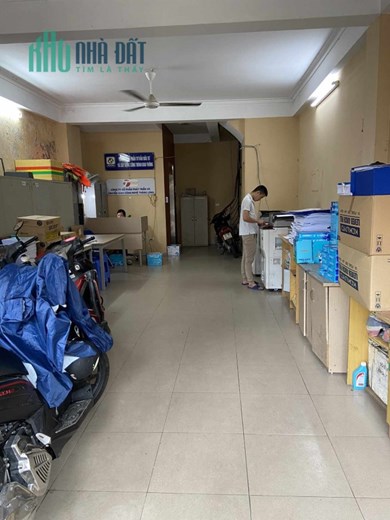 Cho thuê mặt bằng KD, nguyên căn, 70m2, 6T, 5m, ô tô, 30tr.