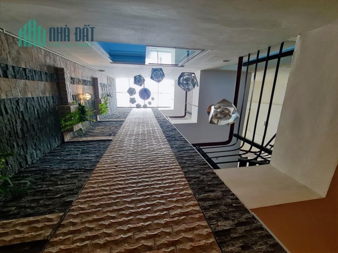 TÒA 7 TẦNG KHU NGOẠI GIAO ĐOÀN 150M MT 8M ĐƯỜNG 8M GARA OTO KINH DOANH VĂN PHÒNG 22.9 TỶ