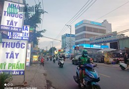 Bán nhà mặt tiền giá như hẻm Thạnh Xuân Quận 12, 72m2, 2 tầng hơn 4 Tỷ