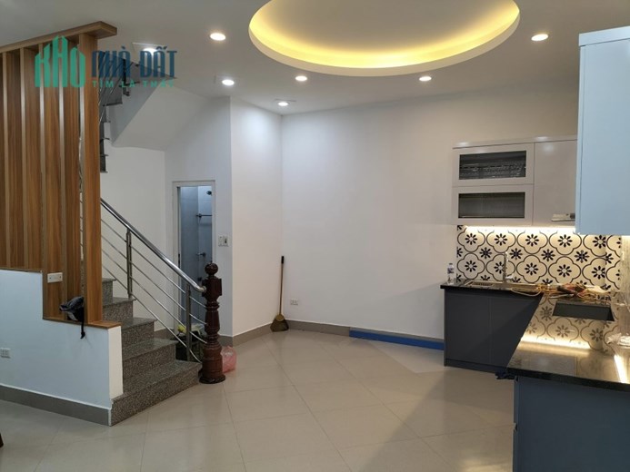 Bán nhà nở hậu ngõ cực thoáng Thịnh Quang Đống Đa 41m 4 tầng 4.3 tỷ