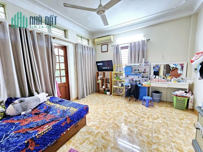 Giảm 300 triệu, nhà này nằm Ngõ Hoàng Ngân quận Thanh Xuân 75m2 nhà 5 tầng giá 8 tỷ 45