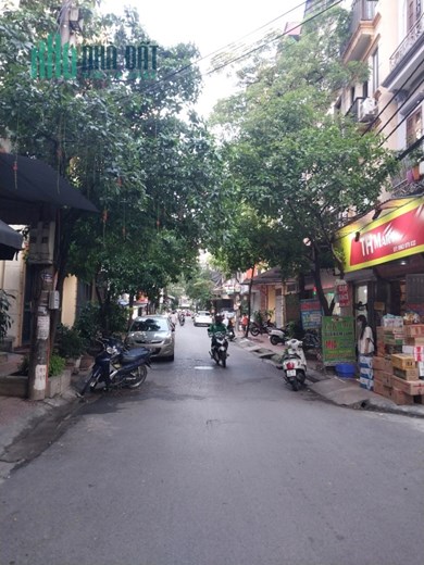 BÁN NHÀ PHỐ NGUYỄN CHÍ THANH
 - MẶT NGÕ THÔNG, Ô TÔ TRÁNH
+ KINH DOANH MỌI MẶT HÀNG
 - 51M2 x 5T, 8