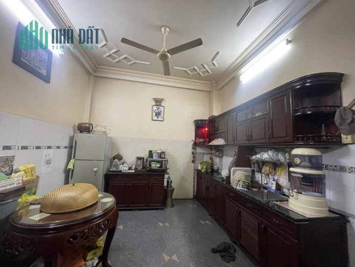 Nhà đẹp, MT Đường 10m khu K300, Sát Cộng Hòa, 53m2, 4 tầng, BÁN GẤP.