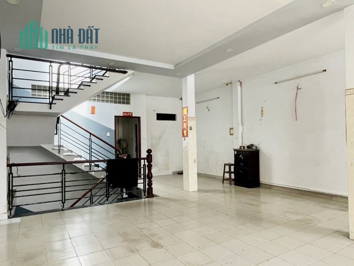 BÁN NHÀ TÂN PHÚ GIÁP TÂN BÌNH HXH 6Mx12M 3TẦNG