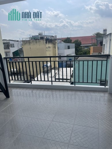 Bán nhà mới 3 tầng BTCT Phú Thọ Quận 11 20m2 gần HXH chỉ nhỉnh 3 tỷ thương lượng