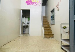 Cần bán nhà giá cực rẻ 3 tầng 1tum tại ngõ Văn Hương - Đống Đa
