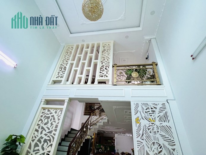 Bán nhà ngộp Bank 6 tầng BTCT HXH Lê Đình Cẩn Bình Tân 100m2 chỉ nhỉnh 7 tỷ