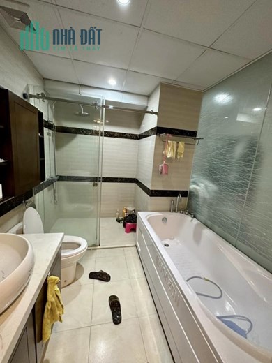 NHÀ ĐẸP TÌM CHỦ , AN NINH TUYỆT ĐỐI, Ở SƯỚNG, NGÕ RỘNG NHƯ PHỐ, GIÁ 14.2 TỶ