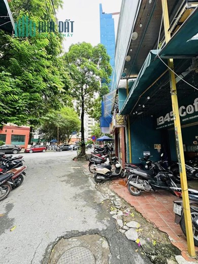Bán Đất Tặng Nhà 2 Tầng Phố Nguyễn Thị Định, Cầu Giấy. Lô Góc, View Hồ. Oto Thách Thức Mọi Loại