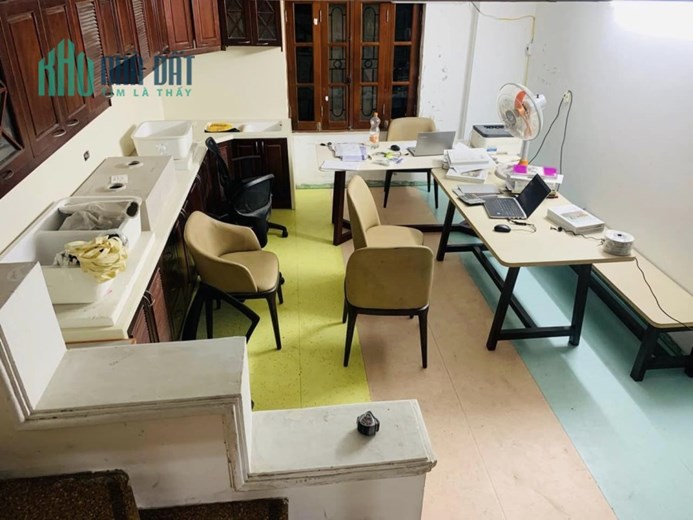 Bán Đất Tặng Nhà 2 Tầng Phố Nguyễn Thị Định, Cầu Giấy. Lô Góc, View Hồ. Oto Thách Thức Mọi Loại