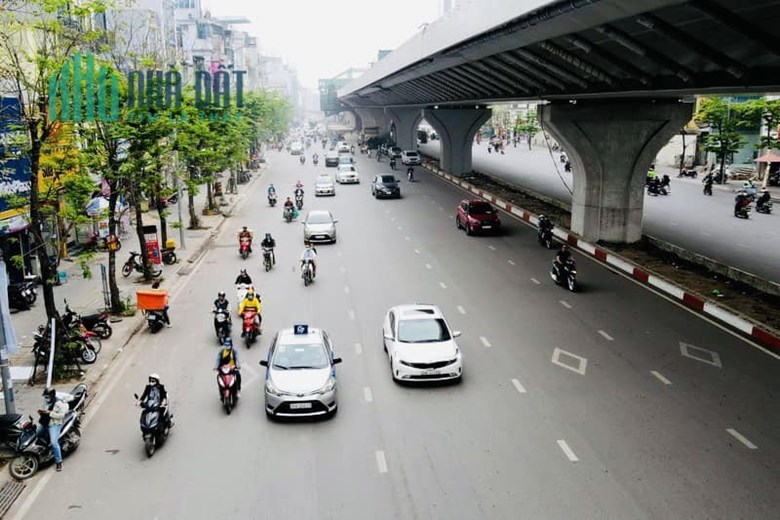 Bán Nhà 2 Tầng Mặt Phố Đại La, Hai Bà Trưng, Hà Nội. Diện Tích 54m2, Mặt Tiền 4m. Vỉa Hè 6m, Kinh