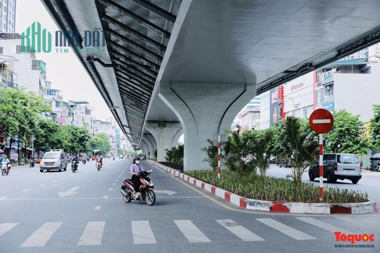 Bán Nhà 2 Tầng Mặt Phố Đại La, Hai Bà Trưng, Hà Nội. Diện Tích 54m2, Mặt Tiền 4m. Vỉa Hè 6m, Kinh