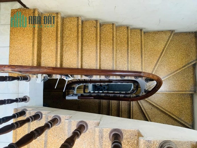 Bán Nhà 2 Tầng Mặt Phố Đại La, Hai Bà Trưng, Hà Nội. Diện Tích 54m2, Mặt Tiền 4m. Vỉa Hè 6m, Kinh