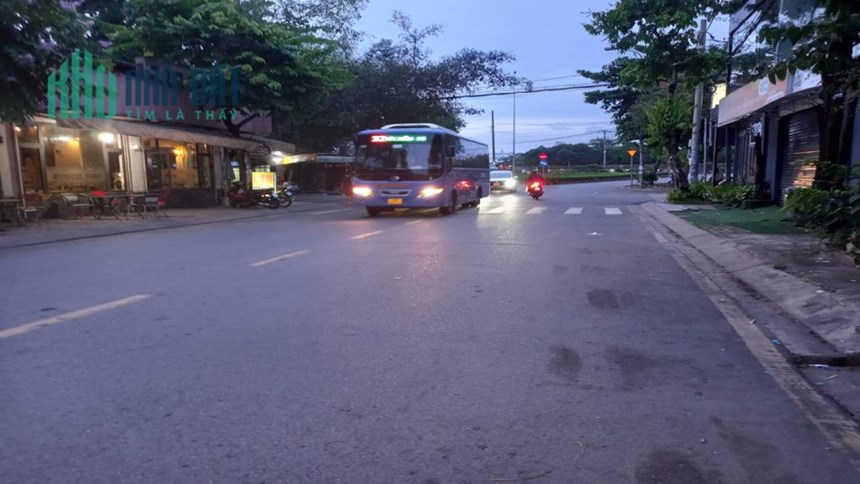 Bán nhà Mặt tiền Hà Huy Giáp P.Thạnh Lộc Q.12, không lộ giới, đường 12M, giá chỉ 9.7 tỷ