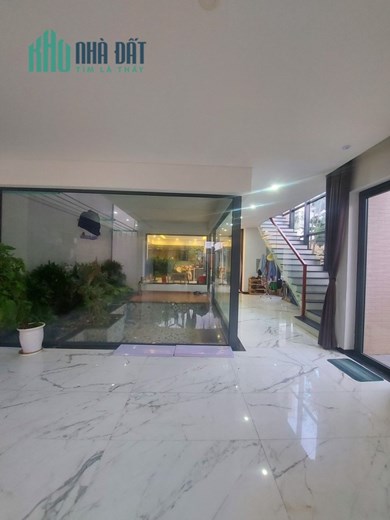 BÁN VILLA SÂN VƯỜN SIÊU ĐẸP, 460M, 8P, Ô TÔ TRÁNH, GẦN SÔNG, GẦN BIỂN, GẦN BỆNH VIỆN,  TRƯỜNG HỌC.