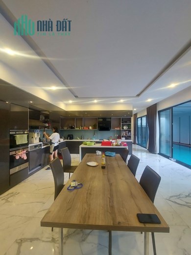 BÁN VILLA SÂN VƯỜN SIÊU ĐẸP, 460M, 8P, Ô TÔ TRÁNH, GẦN SÔNG, GẦN BIỂN, GẦN BỆNH VIỆN,  TRƯỜNG HỌC.