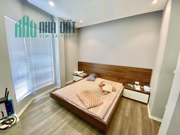 BÁN ĐẤT TẶNG NHÀ MẶT PHỐ THỤY KHUÊ. 63M2 . GIÁ 19 TỶ