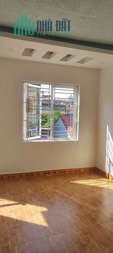 Bán nhà ngay sau mặt đường Miếu Hai Xã, 43m 4 tầng, GIÁ 2.95 tỉ