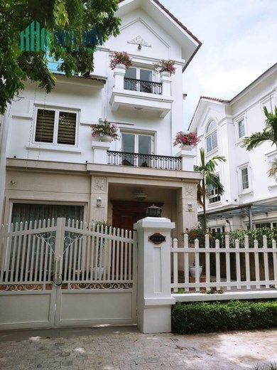 CHÍNH CHỦ CẦN BÁN BIỆT THỰ SÂN VƯỜN KHU ĐTM CỔ NHUẾ 300m2, 4T, NỘI THẤT XỊN, KD ĐỈNH.