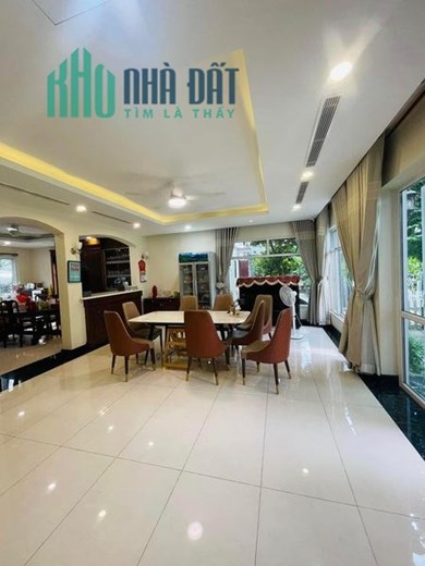 CHÍNH CHỦ CẦN BÁN BIỆT THỰ SÂN VƯỜN KHU ĐTM CỔ NHUẾ 300m2, 4T, NỘI THẤT XỊN, KD ĐỈNH.