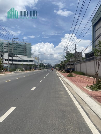 Đã giảm 1.6 tỷ. Nhà 4T 80m2 hẻm thông 10m Lê Văn Chí, TP Thủ Đức. Chỉ 6.2 tỷ