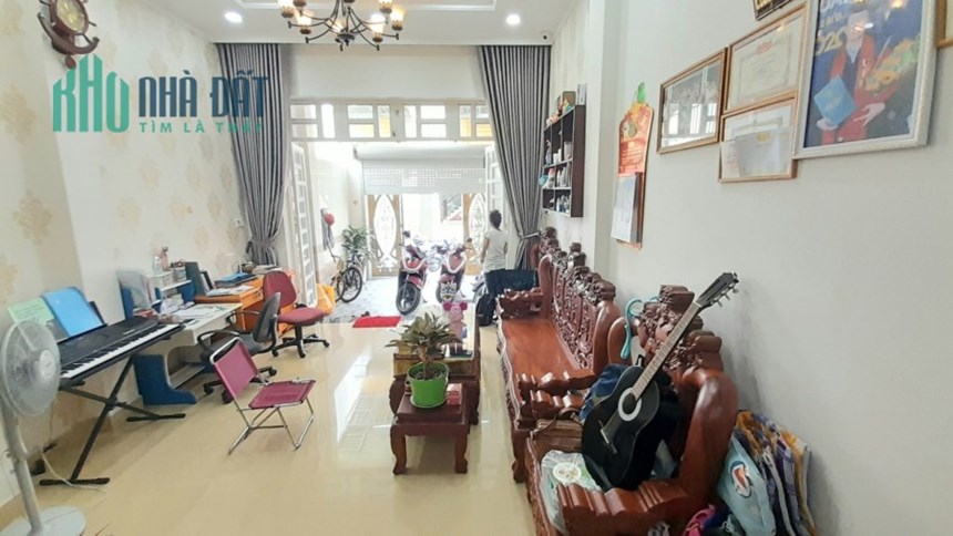 Đã giảm 1.6 tỷ. Nhà 4T 80m2 hẻm thông 10m Lê Văn Chí, TP Thủ Đức. Chỉ 6.2 tỷ