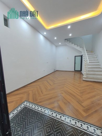 QUÁ HIẾM, nhà phố Giáp Bát - Hoàng Mai, 33m2_4 tầng giá chỉ 3.2 tỷ
