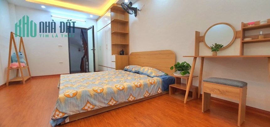 Chính chủ bán nhà Ngọc Thụy,Long Biên với 5 tầng mới hiện đại  giá nhỉnh hơn 4 tỷ