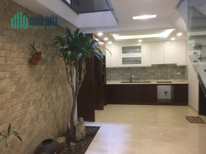 Bán nhà khu phân lô Tư Đình, ô tô tránh, nhỉnh 4 tỷ diên tích rộng 56m2.