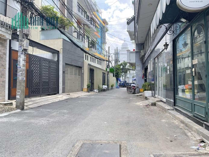 GIẢM 3 TỶ - BÁN BIỆT THỰ KHU VIP NGUYỄN CỬU VÂN BÌNH THẠNH - 220M2- 4 TẦNG có THANG MÁY - CHỈ 31 TỶ