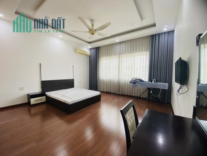 GIẢM 3 TỶ - BÁN BIỆT THỰ KHU VIP NGUYỄN CỬU VÂN BÌNH THẠNH - 220M2- 4 TẦNG có THANG MÁY - CHỈ 31 TỶ