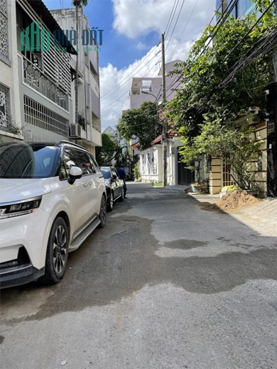 GIẢM 3 TỶ - BÁN BIỆT THỰ KHU VIP NGUYỄN CỬU VÂN BÌNH THẠNH - 220M2- 4 TẦNG có THANG MÁY - CHỈ 31 TỶ
