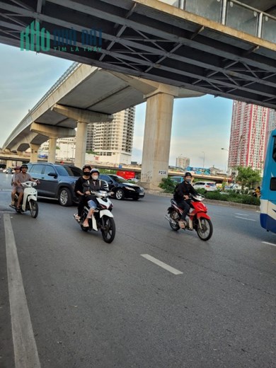 Anh trai tôi cần Bán Nhà Phố Hồ Tùng Mậu, Cầu Giấy. Gần ĐH Quốc Gia. MẶT NGÕ KINH DOANH, 7 tầng. Ô