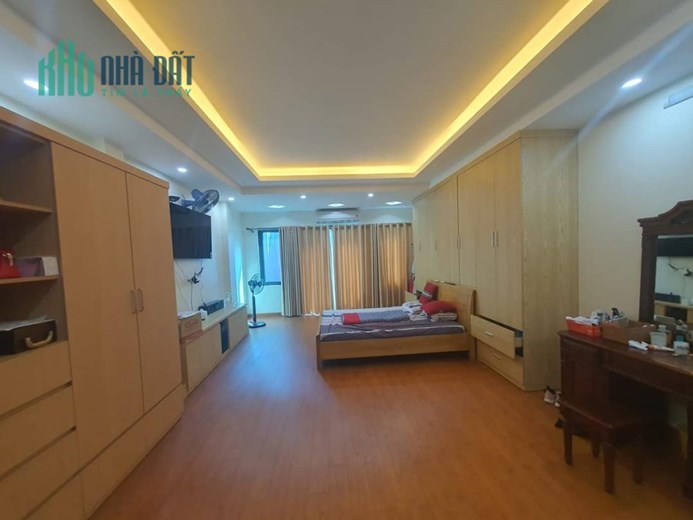 Anh trai tôi cần Bán Nhà Phố Hồ Tùng Mậu, Cầu Giấy. Gần ĐH Quốc Gia. MẶT NGÕ KINH DOANH, 7 tầng. Ô