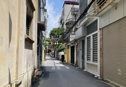 NHÀ MỚI - LÔ GÓC - FULL NỘI THẤT - Ô TÔ TRÁNH - GẦN HỒ KHÔNG KHÍ TRONG LÀNH THOÁNG MÁT QUANH NĂM