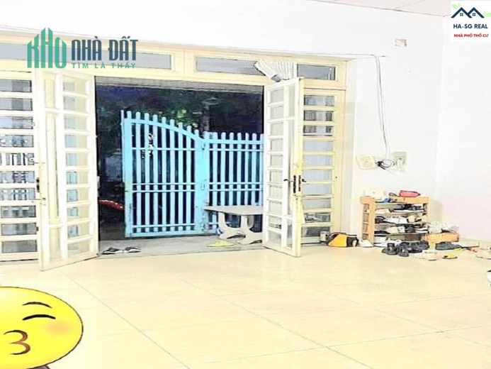 NGAY SÂN BÓNG ĐÁ PHƯỜNG LINH XUÂN, THỦ ĐỨC_ HXT ĐẬU CỬA_ BÁN NHÀ TRỆT 2 PN_ 98 M2 THỔ CƯ_3 TỶ X.
