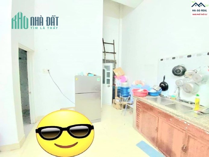 NGAY SÂN BÓNG ĐÁ PHƯỜNG LINH XUÂN, THỦ ĐỨC_ HXT ĐẬU CỬA_ BÁN NHÀ TRỆT 2 PN_ 98 M2 THỔ CƯ_3 TỶ X.