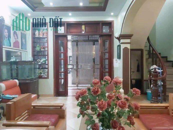 Bán gấp Phú Diễn 61,2m2, 5PN ở biệt thự, 5 tầng 4.5tỷ