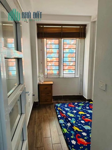 BÁN NHÀ ĐỘI CẤN TRƯỚC NHÀ 3M CÁCH 1 NHÀ RA PHỐ-KINH DOANH