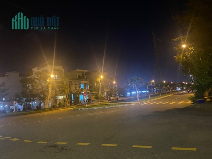 Bán đất mặt tiền đường An Dương Vương. Đường 25m, gần Đại Học Kinh tế -dự án suncosmo 5 tỷ 4tr