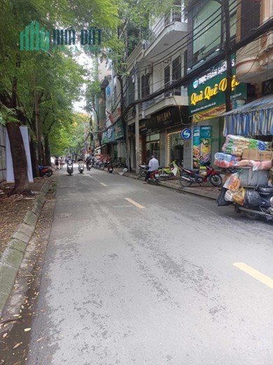 VỊ TRÍ TRUNG TÂM KINH DOANH ĐỈNH Đường  Nguyễn Huy Tưởng- Thanh Xuân. DT 60m, mt:4m, 15
