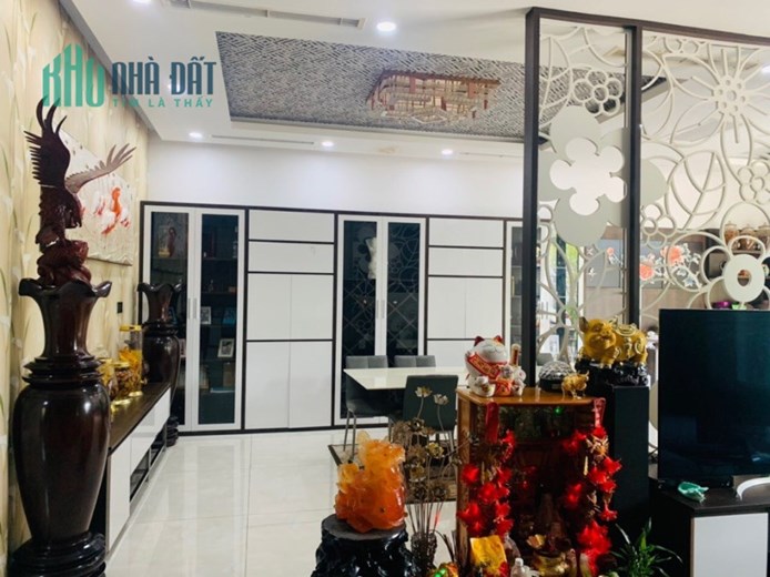 BIỆT THỰ ĐẸP –THIẾT KẾ SANG TRỌNG NGAY GÓC NGÃ BA HUẾ NGANG 15M GIÁ 2x Tỷ