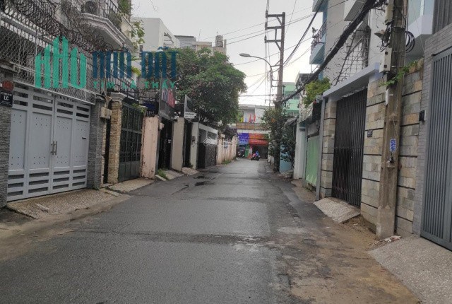 Bán nhà Nguyễn Văn Đậu, gần ĐH Văn Lang. DT gần 50m2, 4 lầu BTCT có gara ô